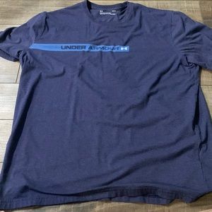Mens navy underarmour tshirt